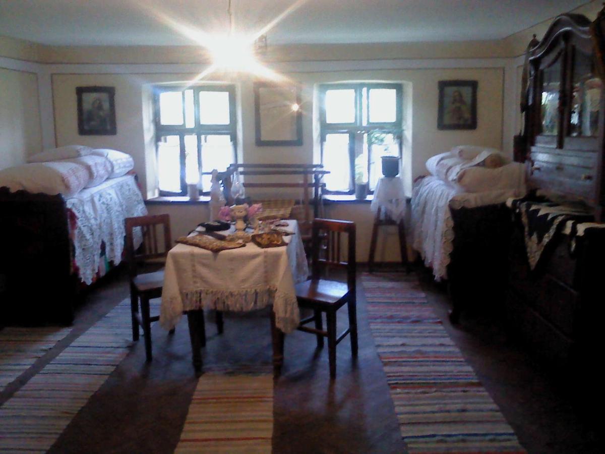 Snasini Kucari Bed and Breakfast Gradiste Exteriör bild